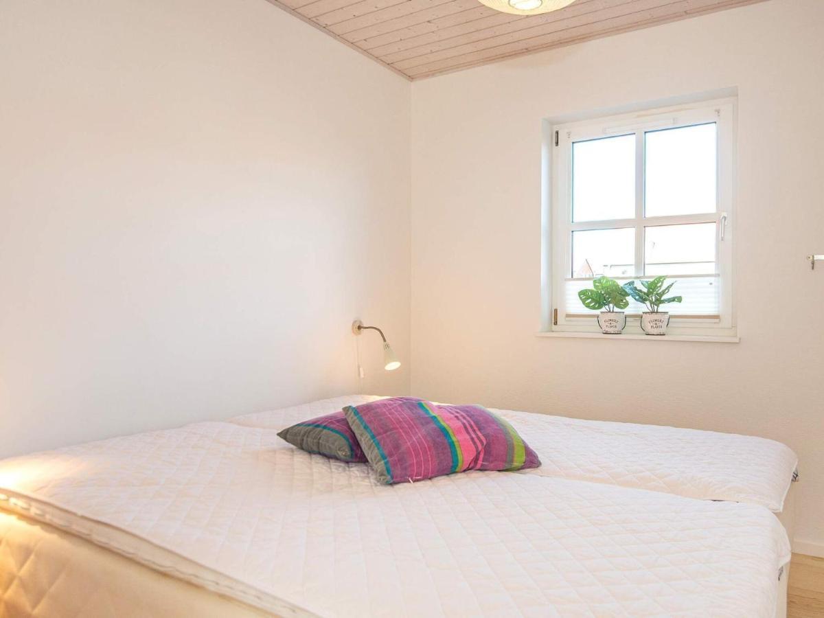 Holiday Home Juelsminde Lxi Екстер'єр фото